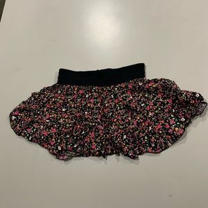 Flowy mini skirt
